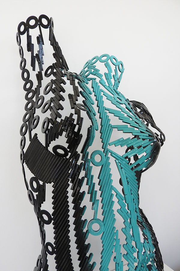 Buste femme  Lolita Couleur Noir et turquoise + vernis brillant Inox - William David
