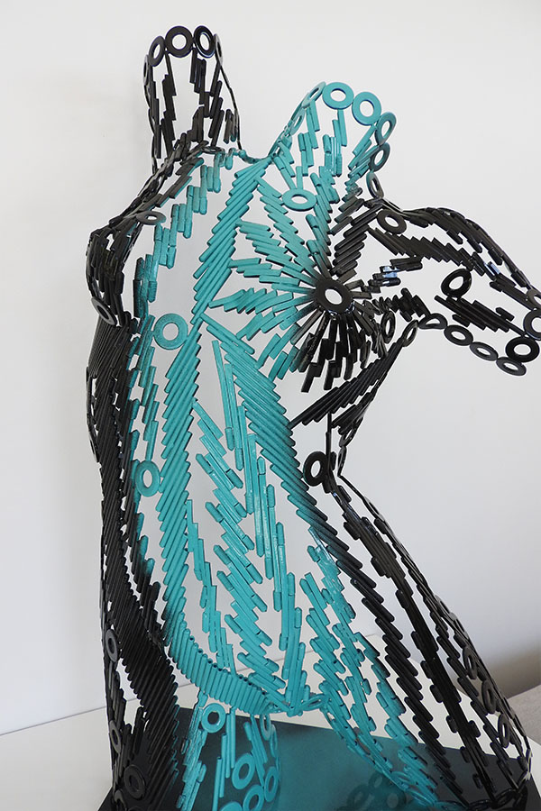 Buste femme  Lolita Couleur Noir et turquoise + vernis brillant Inox - William David