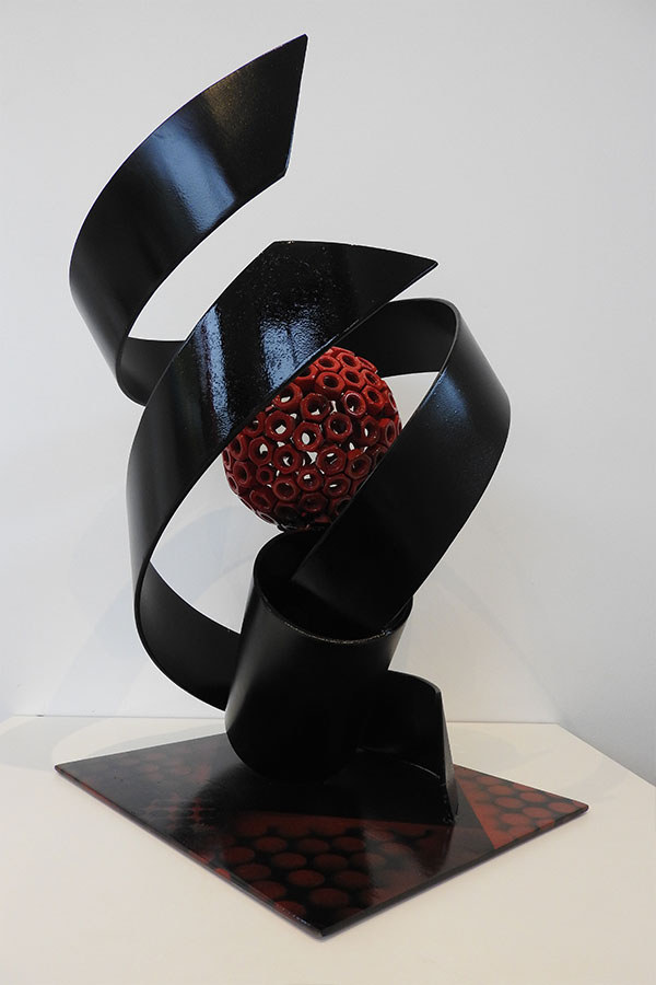 Sculpture inox Noir et Rouge  Redbull   Vernis brillant Acier inox  - William David