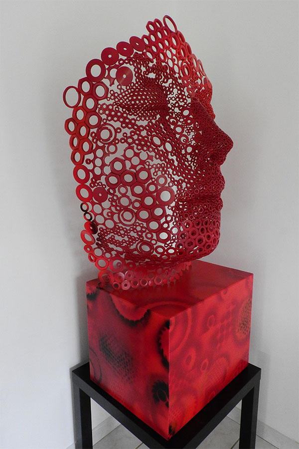  Grand visage  Scarletta  Nuances de rouge +noir Inox