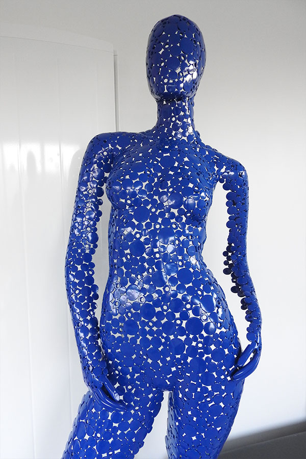 Sculpture femme  Lucille Bleu  Inox - William David