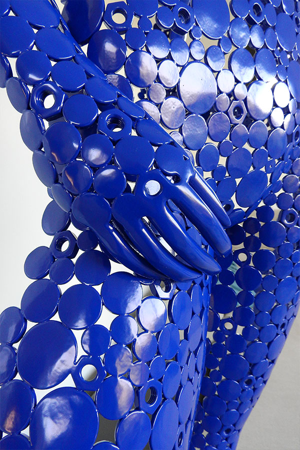 Sculpture femme  Lucille Bleu  Inox