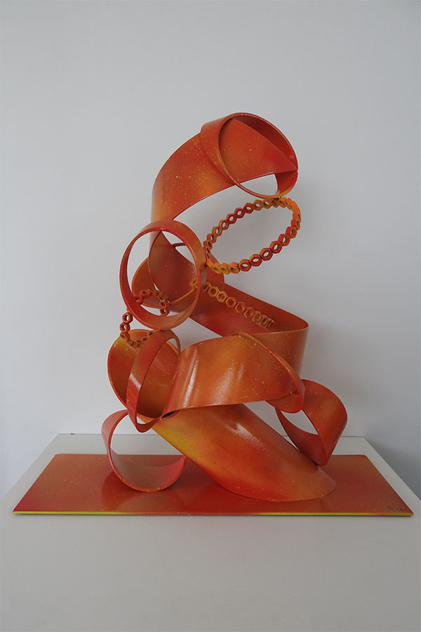 Sculpture inox Couleur Orange et Jaune  Melarancia  Vernis brillant Acier inox vernis - William David