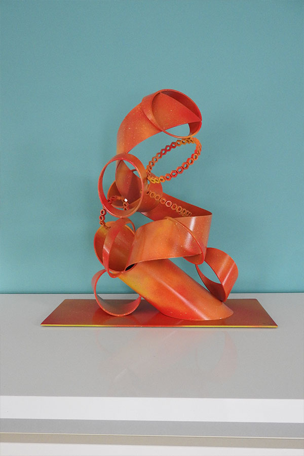 Sculpture inox Couleur Orange et Jaune  Melarancia  Vernis brillant Acier inox vernis - William David