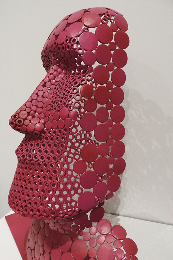  Statue Moai Giorgio  Bordeaux vernis brillant Acier inox