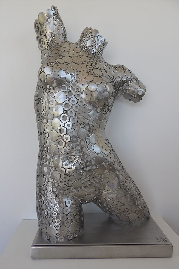  Sculpture femme Kaillia   vernis brillant Acier inox