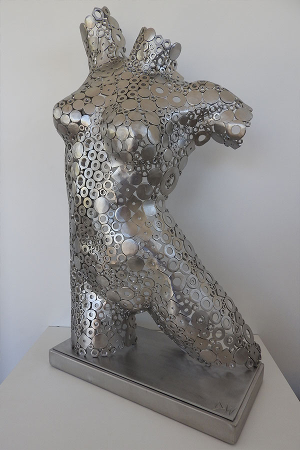  Sculpture femme Kaillia   vernis brillant Acier inox